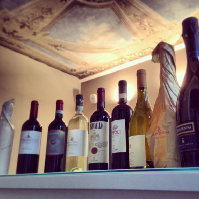 Borgoleoni 18 - Room And Breakfast Ferrara Bagian luar foto