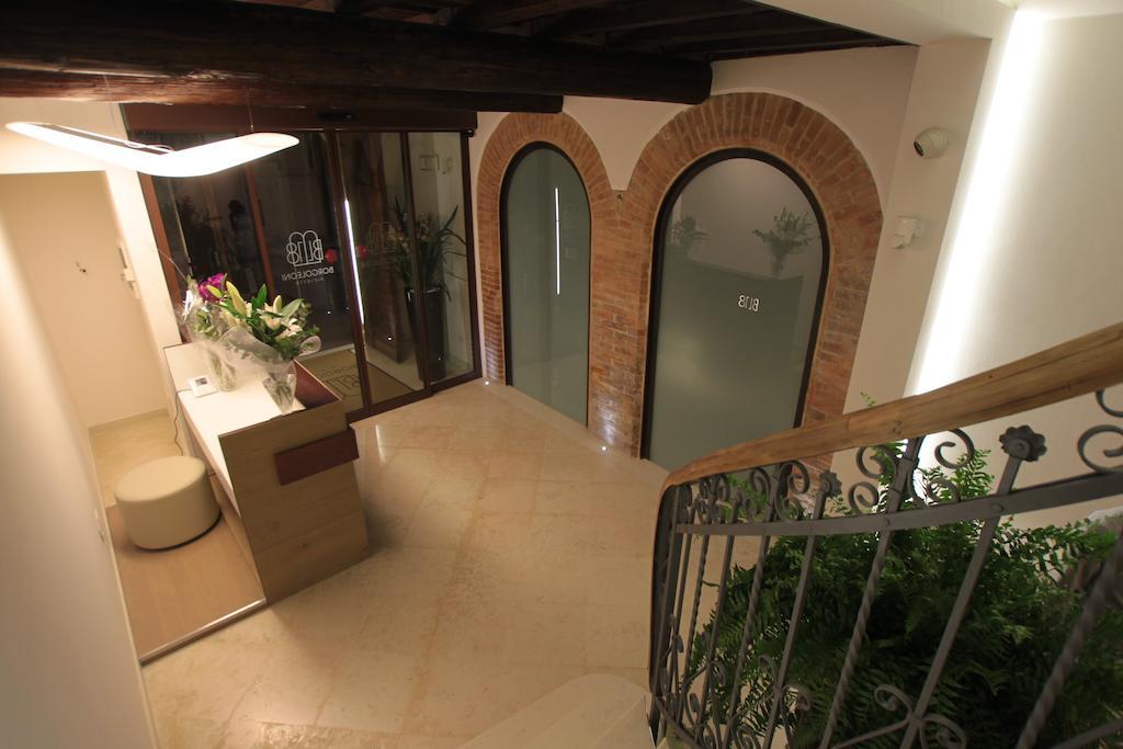 Borgoleoni 18 - Room And Breakfast Ferrara Bagian luar foto