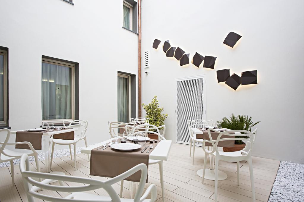 Borgoleoni 18 - Room And Breakfast Ferrara Bagian luar foto